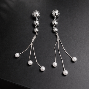 PEARL DROP EARRINGS