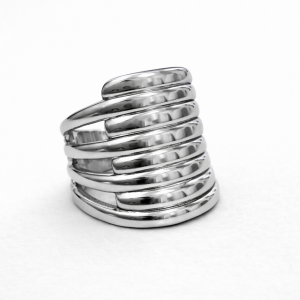 SERPENTINE ICON RING