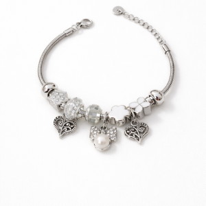 BUTTERFLY PEARL BRACELET