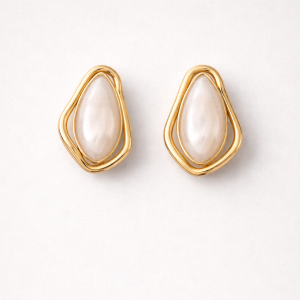 GOLDEN AURA NOIR EARRINGS