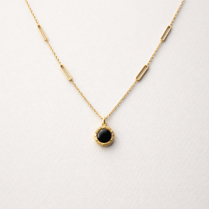 VERSA GOLD NECKLACE