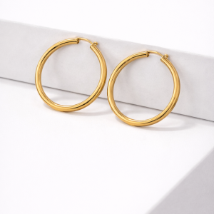 CLASSIC GOLD HOOPS EARRINGS