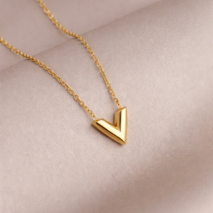 GOLDEN V MINIMAL NECKLACE