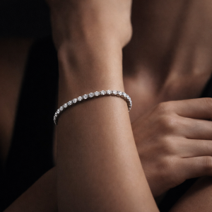 CRYSTAL LINE BRACELET