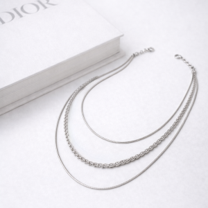 ESSENTIAL LAYER NECKLACE