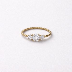 GOLDEN LUMIERE TRILOGY RING